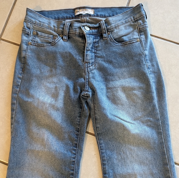 Free People Flared Leg Jeans Size 25 - Picture 3 of 10